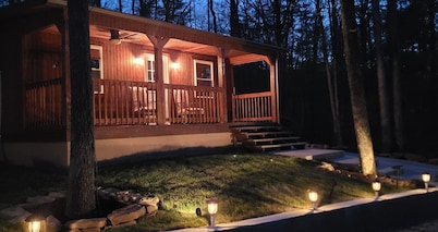 "Little Cabin in the Woods" - 5 miles from Dayton Boat Launch