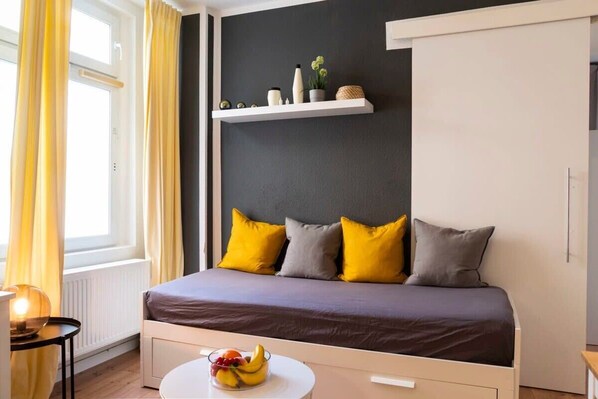 1 bedroom, iron/ironing board, WiFi, bed sheets