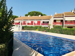 Outdoor pool, a heated pool