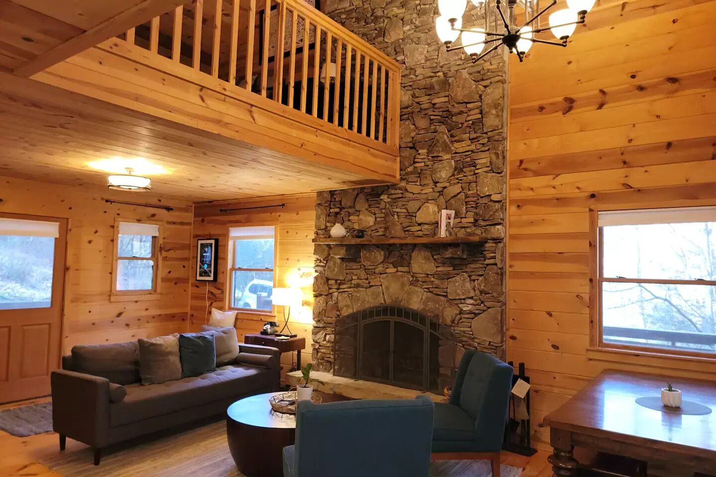 Ruhewald Cabin - Hot Tub, 3 Creeks w/Waterfalls, Remote