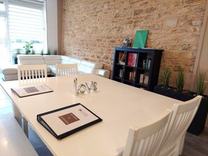 Interior - Charming gite  in the heart of the Beaujolais (Theizé)