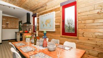 Cottage | Interior
