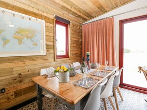 Cottage | Interior - Down the Rabbit Hole (Bristol)