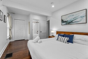 5 多间卧室、办公桌、WiFi、床单