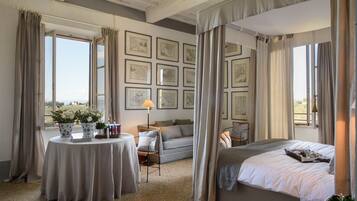 9 bedrooms, iron/ironing board, free WiFi, bed sheets