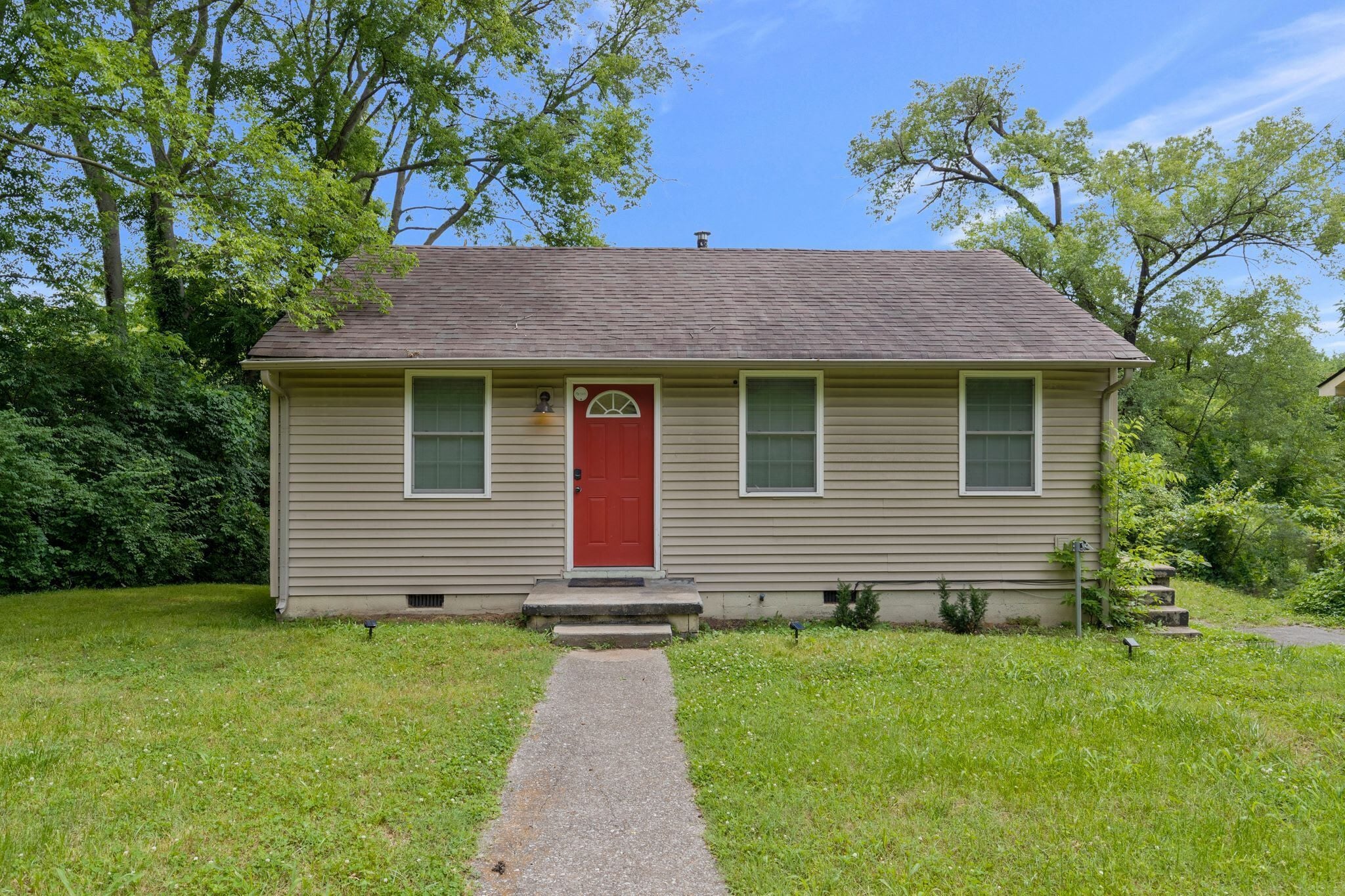 Private prime new renovated E Nash - 5 min to DT!