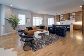 TV, offices