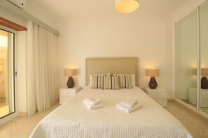 1 Schlafzimmer, Bügeleisen/Bügelbrett, kostenloses WLAN, Bettwäsche