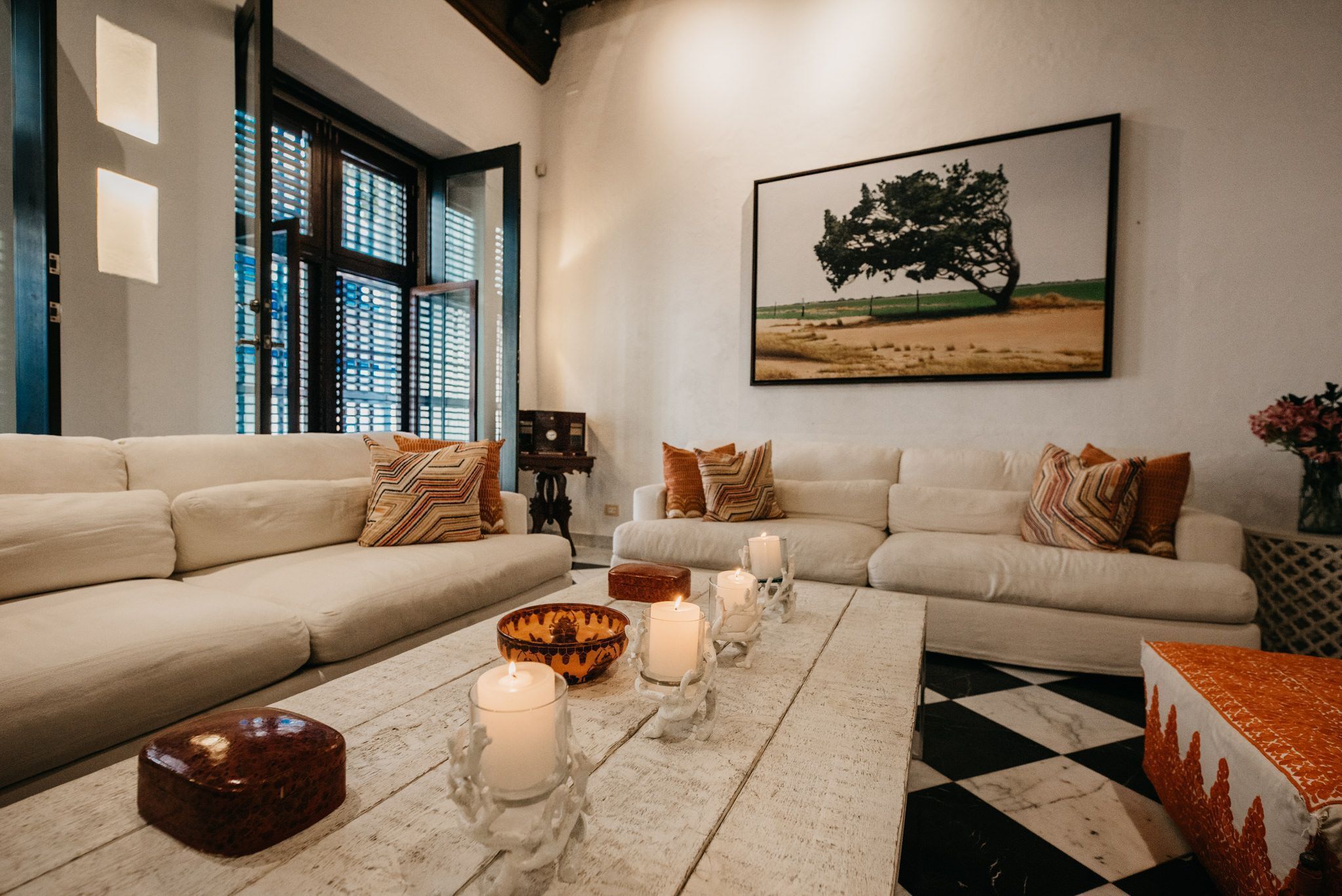 Car104 - Luxury 5 bedroom villa in the heart of the Old City