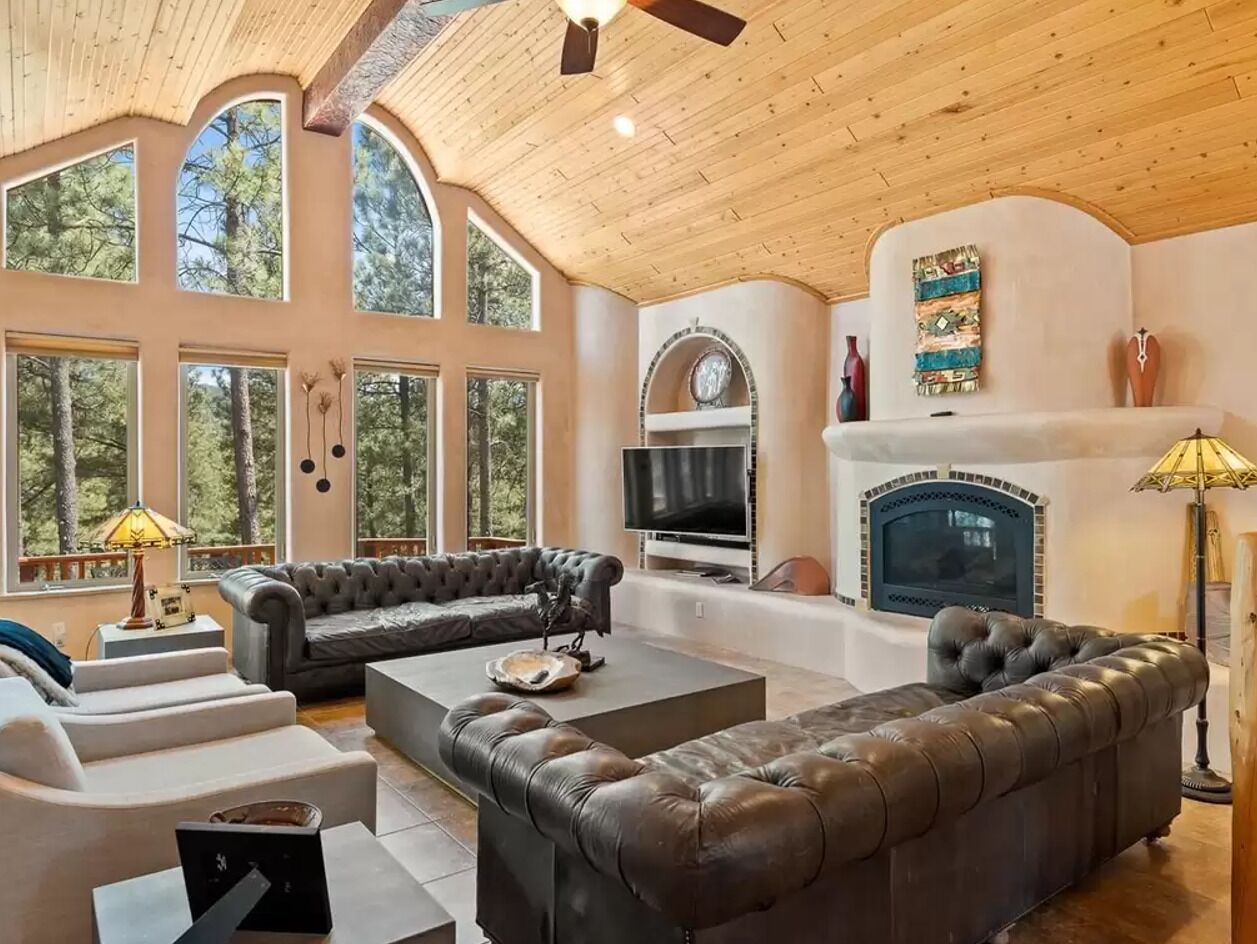 Luxury cabin: Minutes away from Angel Fire Resort