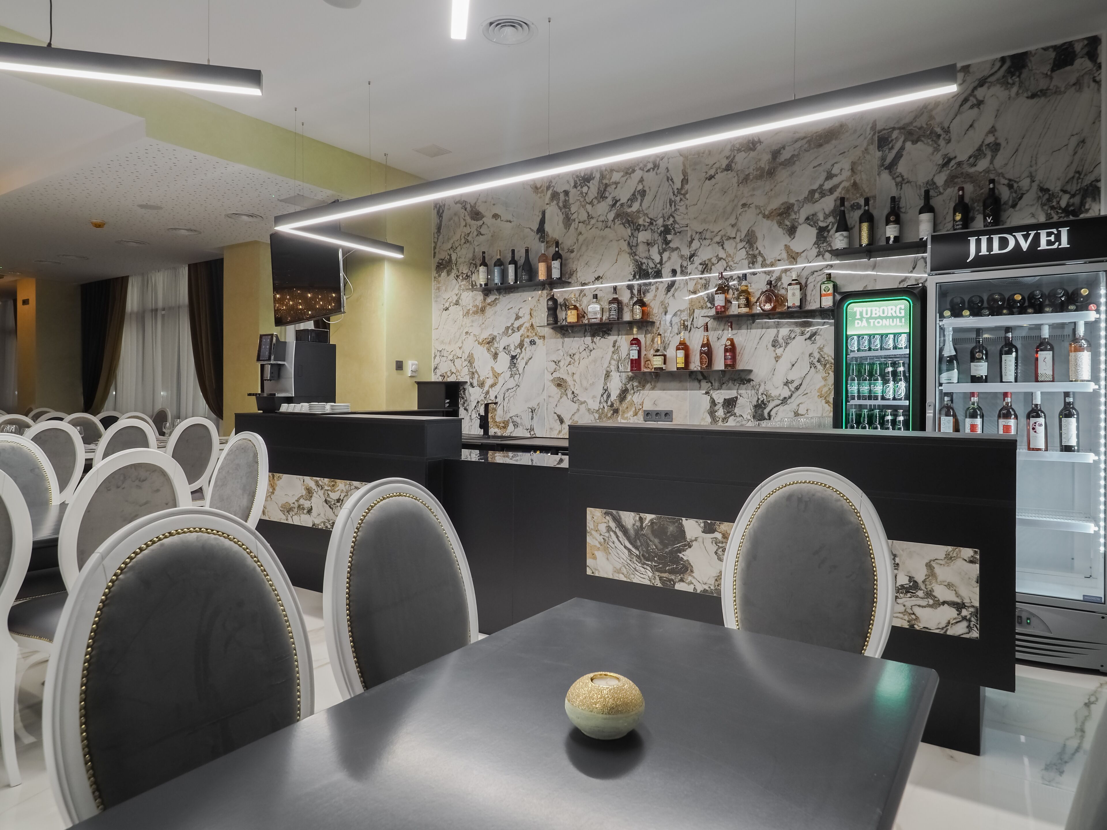 Daily buffet breakfast (EUR 10 per person)