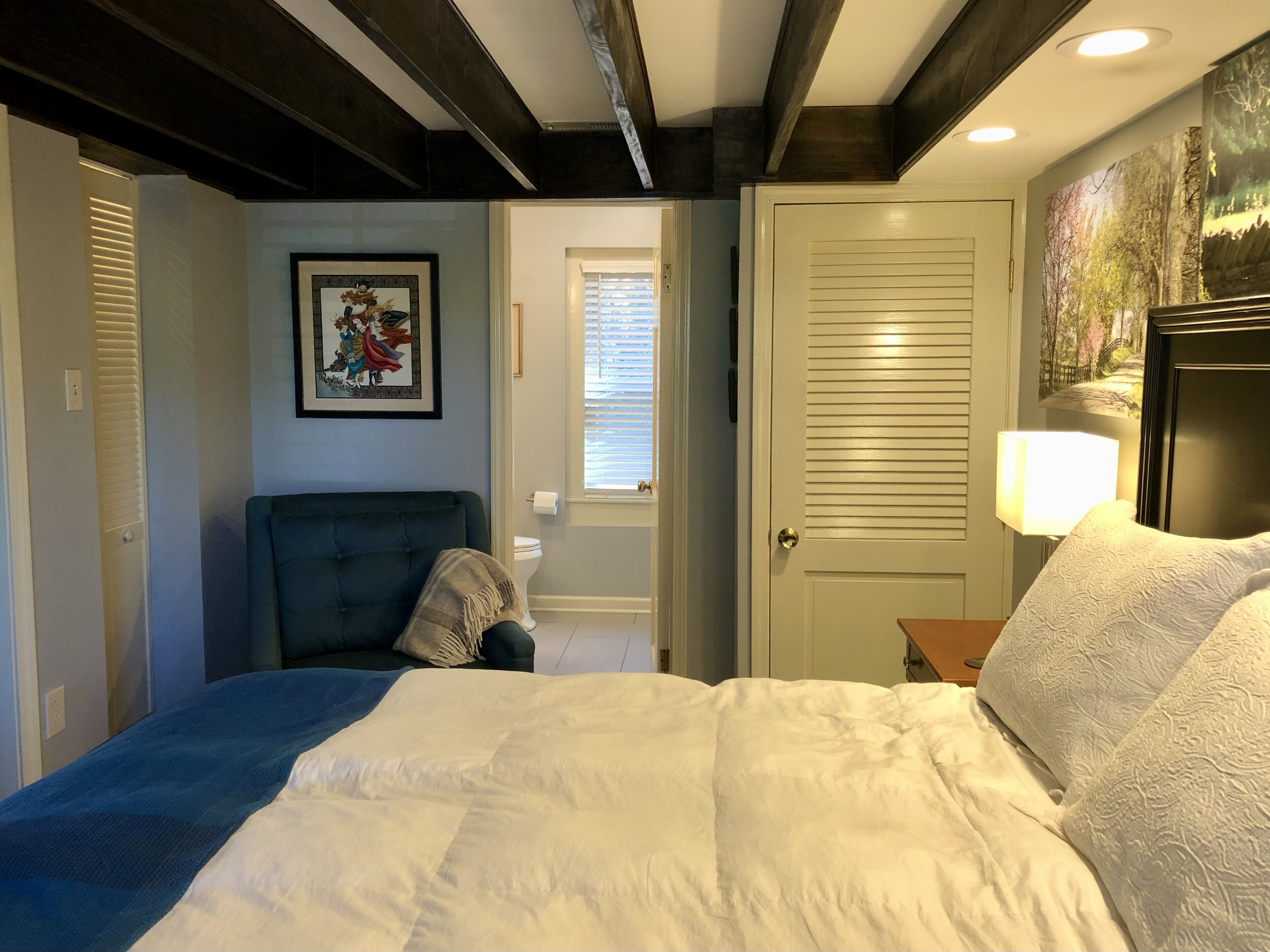 Five Minutes from Keeneland!