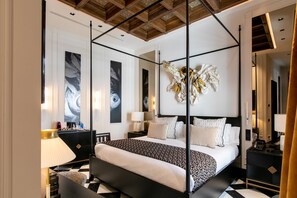 Ropa de cama de alta calidad, cubrecamas y colchones con pillow-top 