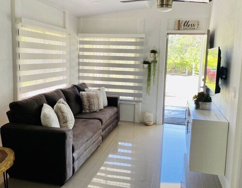 Entire Residential Home in Uvita- 8min from the Beach