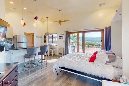 Mountain-view casita with hot tub, pickeball court, walking labyrinth & orchard