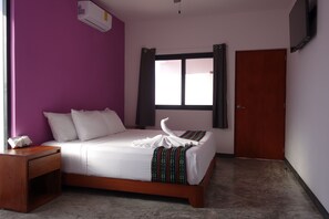 Habitación Confort doble | Ropa de cama de alta calidad y colchones con acolchado adicional