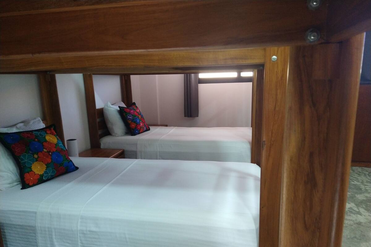 Deluxe Shared Dormitory | Premium bedding, pillowtop beds, in-room safe, soundproofing