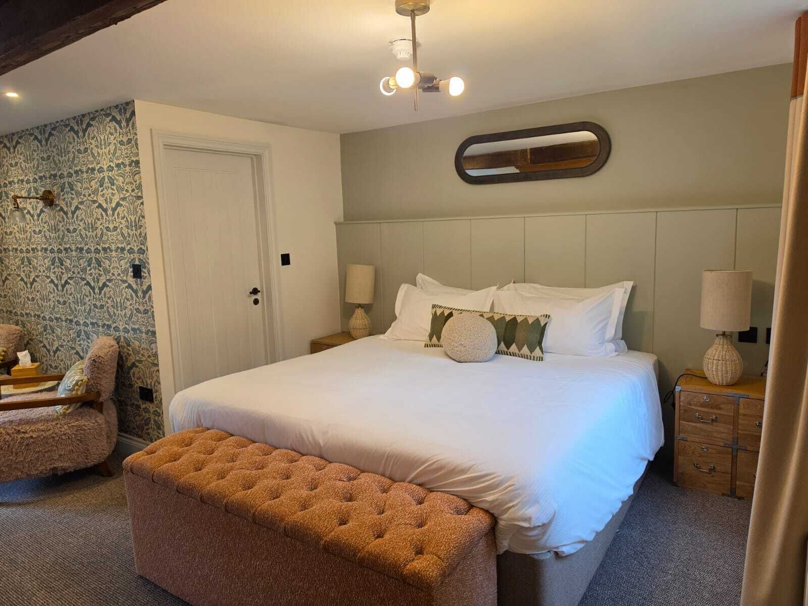 Superior Double or Twin Room, River View | Premium bedding, individually decorated, individually furnished, desk