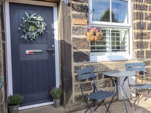 Cottage | Property grounds