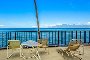 Terrace/patio - Updated Hale Ono Loa condo with ocean-view lanai and pool (Lahaina)