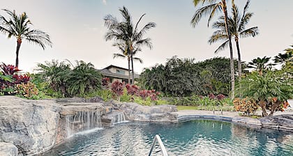 Walk to the Beach Mauna Lani Villa w/ Outdoor Kitchen: Pool, Hot Tub & Gym