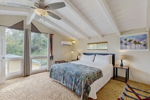 3 bedrooms, iron/ironing board, internet, bed sheets