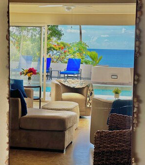 TV - Villa Zircon in Pelican Key awaits you - GENERATOR (Sint Maarten)