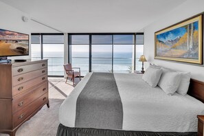 3 habitaciones, escritorio, tabla de planchar con plancha y wifi gratis 