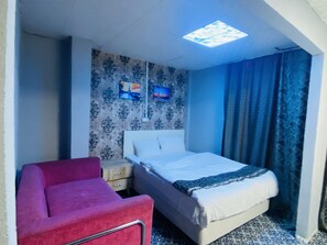 Economy Triple Room | Free WiFi - Zeus Convenient Suit İstanbul (Istanbul)