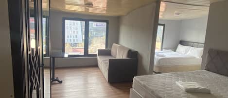 Economy Triple Room | Free WiFi