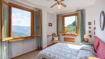 3 Schlafzimmer, Reisekinderbett, kostenloses WLAN