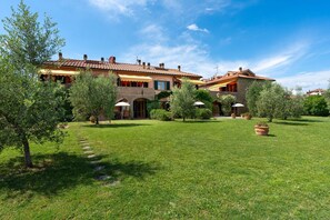 Exterior - RODODENDRO, 2 bedrooms apartment with swimming pool (Sughera)