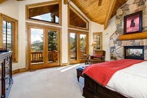 6 soveværelser, strygejern/strygebræt, internetforbindelse, sengetøj