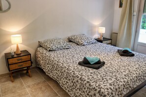 3 عدّة غرف نوم ومكتب ومكواة/لوح كي وواي فاي مجانًا