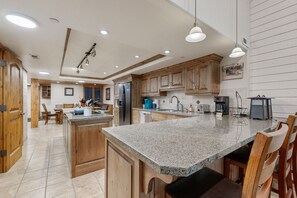 Fridge, microwave, oven, stovetop - Remodeled All-Season Escape | Heated Pool , Hot Tub, Pickle B. | Stroll to Lifts (Park City)