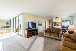 Smart-TV, DVD-Player, Bücher