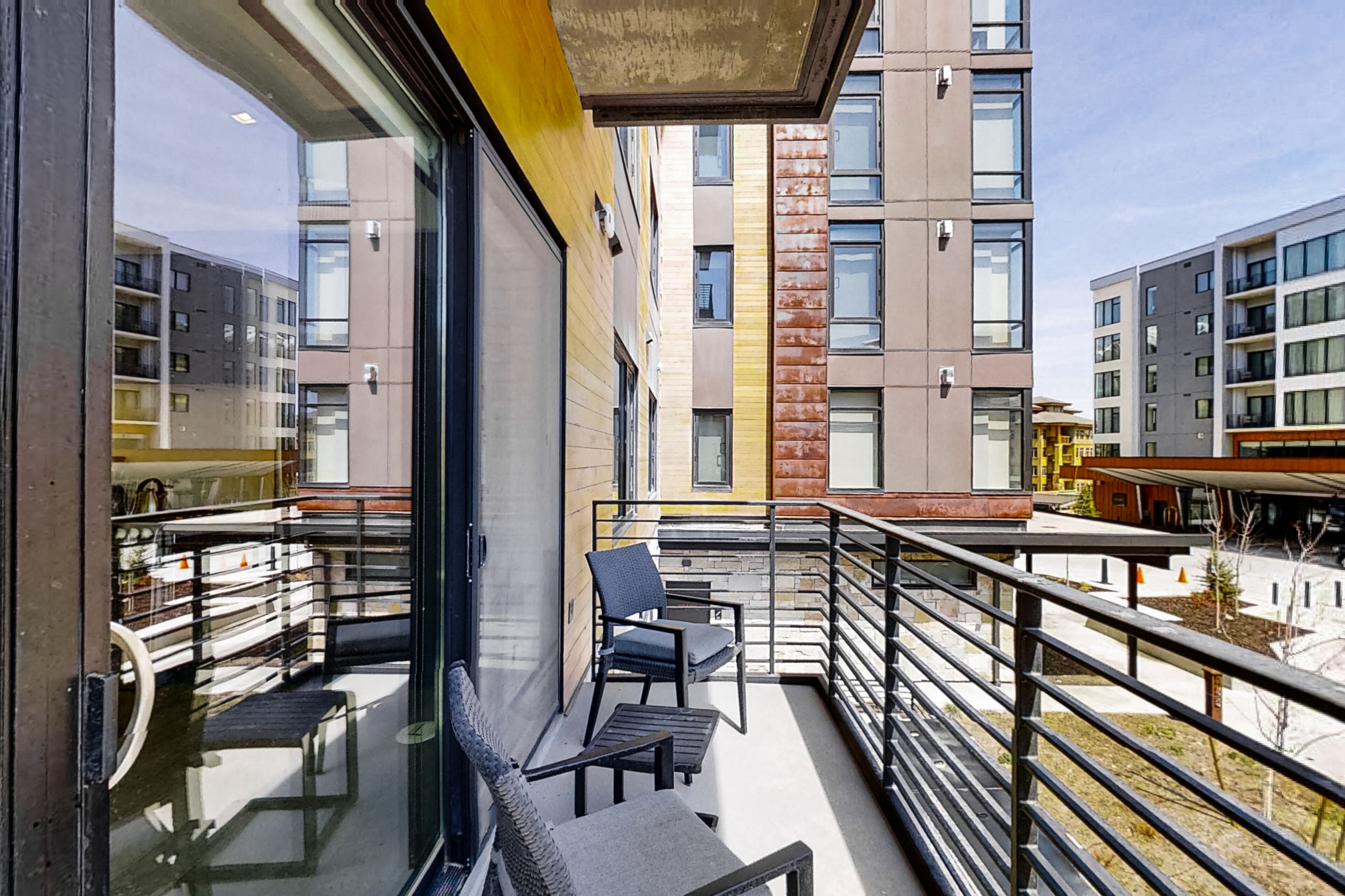 Ski-In, Ski-Out Perfection with Luxury Pool, Hot Tubs & Fitness Center