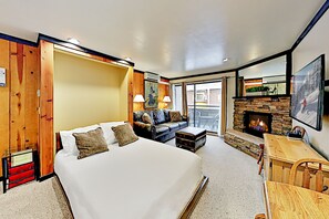 1 bedroom, free internet, bed sheets