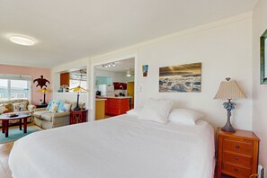 1 bedroom, desk, WiFi, bed sheets