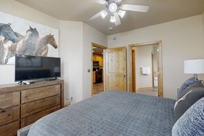 2 bedrooms, iron/ironing board, Internet, bed sheets