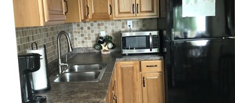 Updated Camp- 5 min  to Old Forge, 1st Lake views