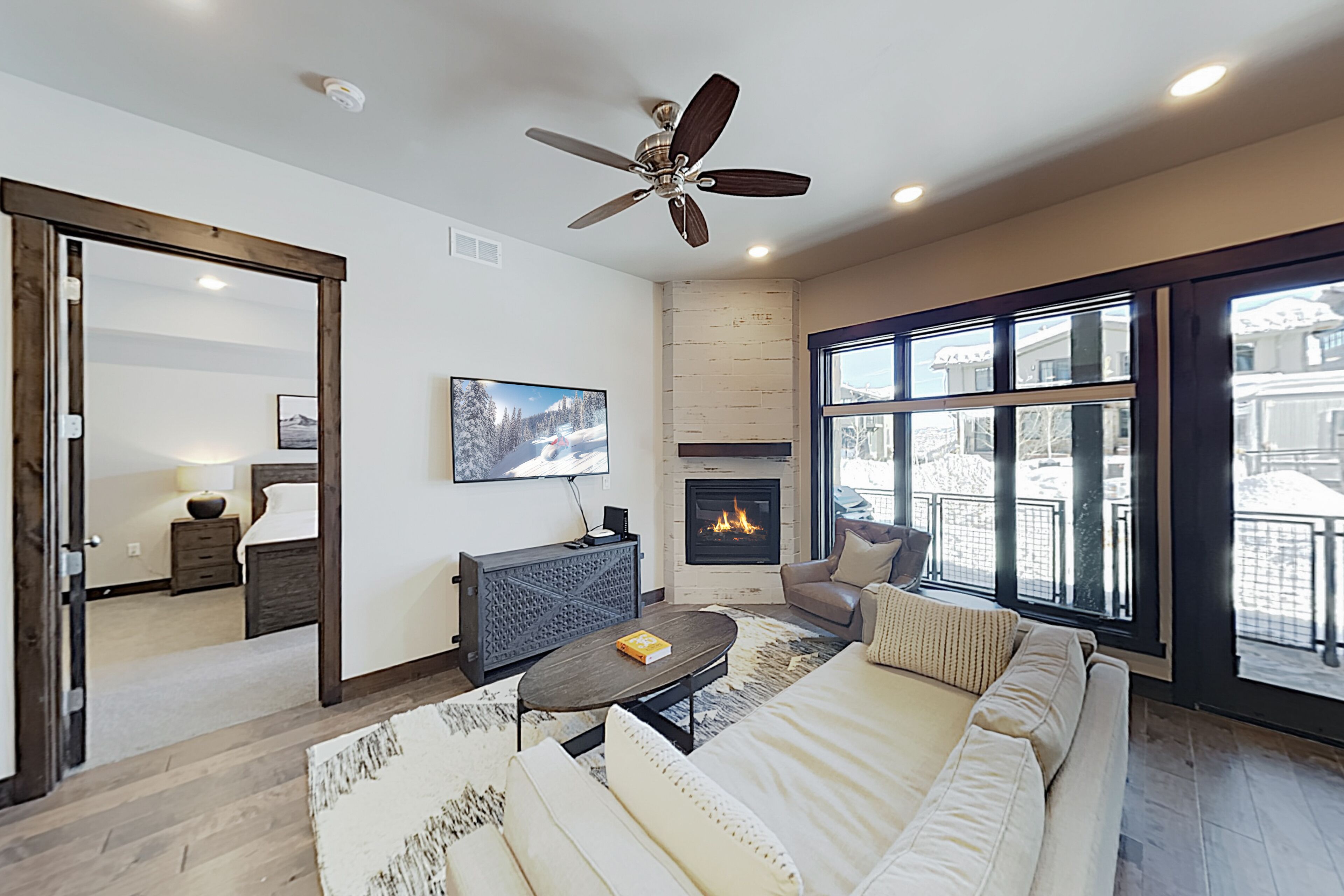 Blackstone Condo w/ Pool & Hot Tub - Steps to Cabriolet Lift