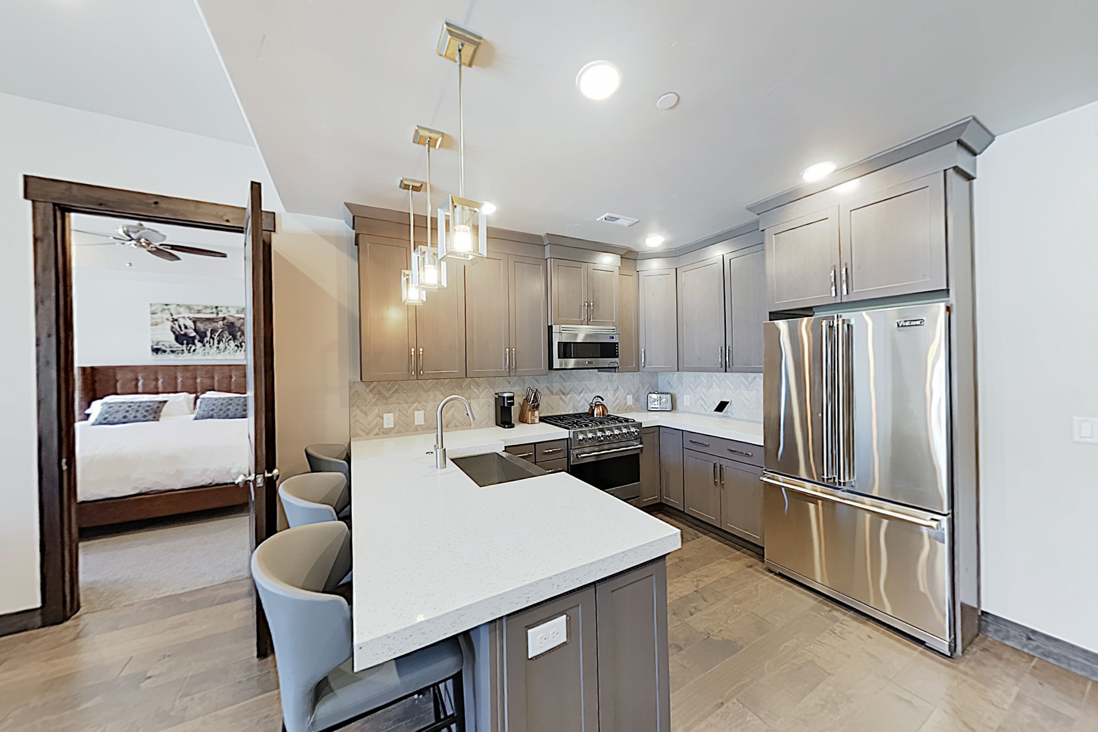 Blackstone Condo w/ Pool & Hot Tub - Steps to Cabriolet Lift