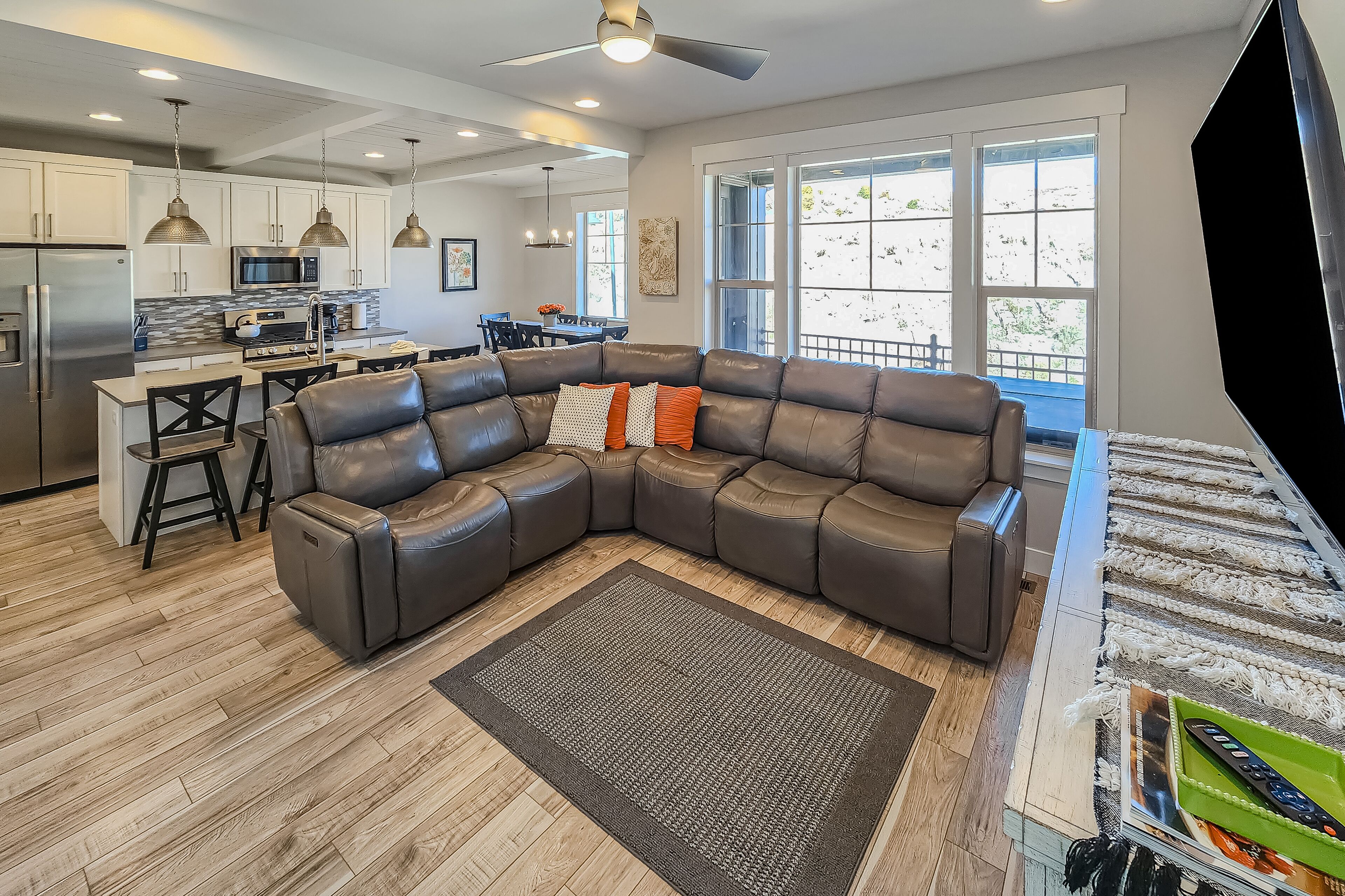 New-build at Wasatch Springs with private hot tub - near Park City
