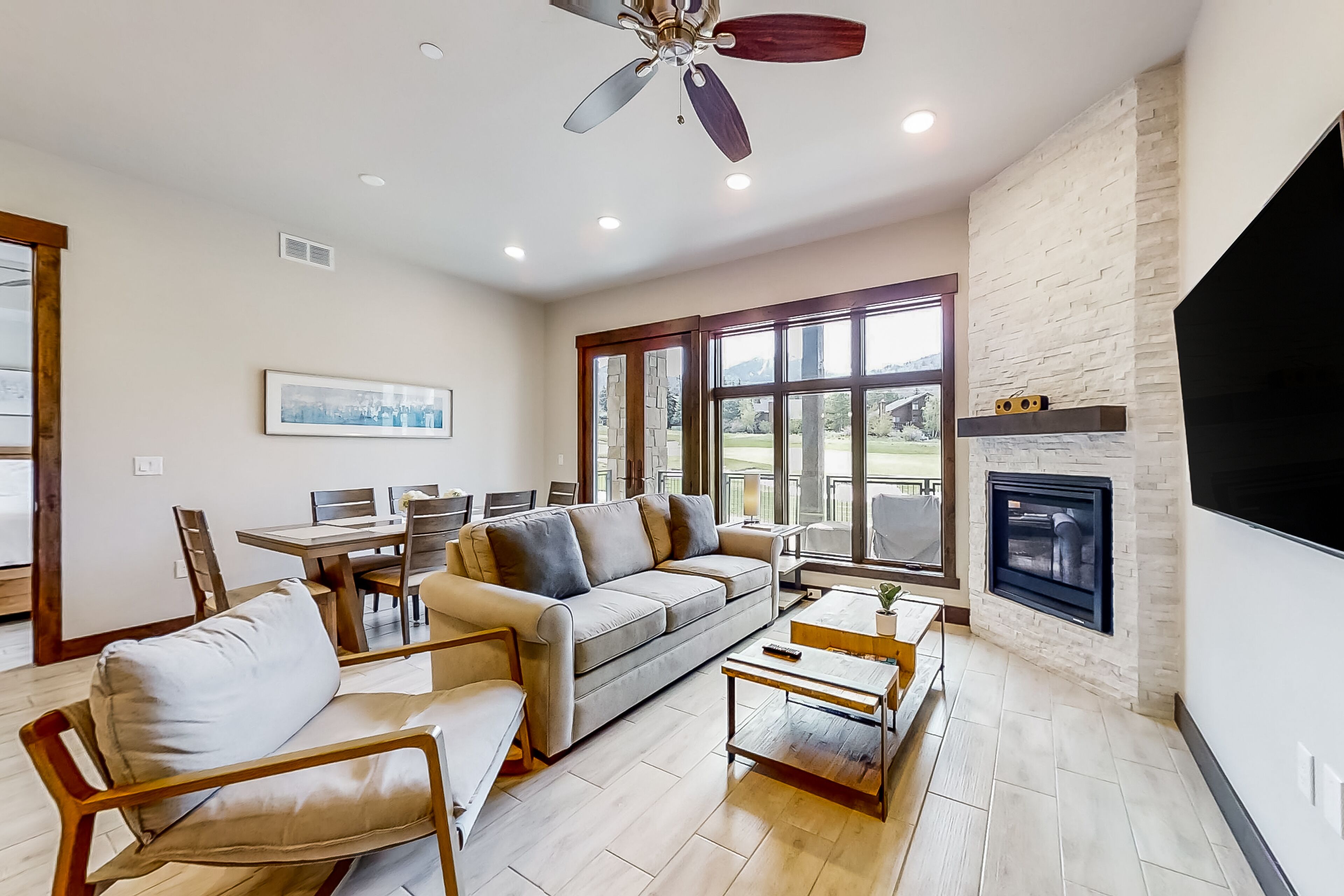 Luxe Blackstone Condo w/ Pool, Hot Tub & Fitness Center – Walk to Lift!