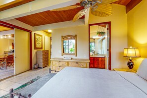 3 habitaciones, tabla de planchar con plancha, wifi y ropa de cama 