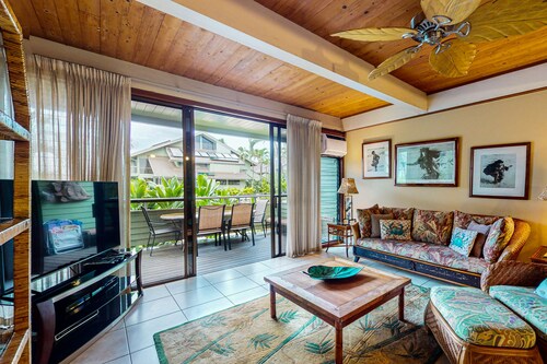 Oceanfront All-Suite Escape with AC & Pool | Steps to Sand | Walk to Dining
