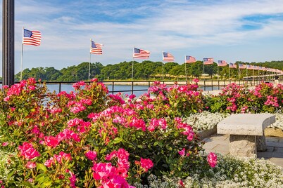 Harbortown Hideaway: Downtown Gloucester Charm