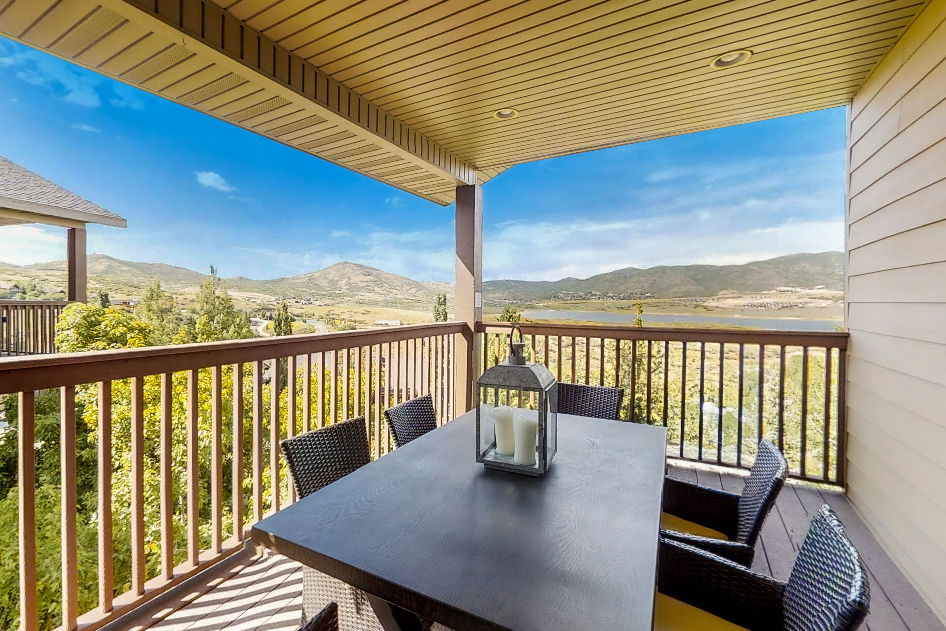 Upscale townhome with private hot tub, fireplace, 3 living spaces, & garage