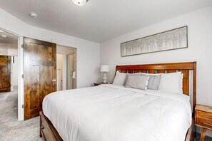 2 chambres, fer et planche Ă repasser, Wi-Fi, draps fournis